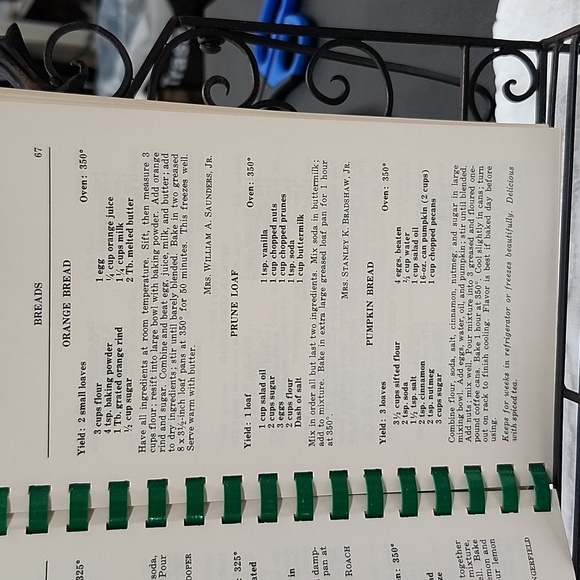 1972 LITTLE ROCK COOKS COOKBOOK - Picture 2 of 8